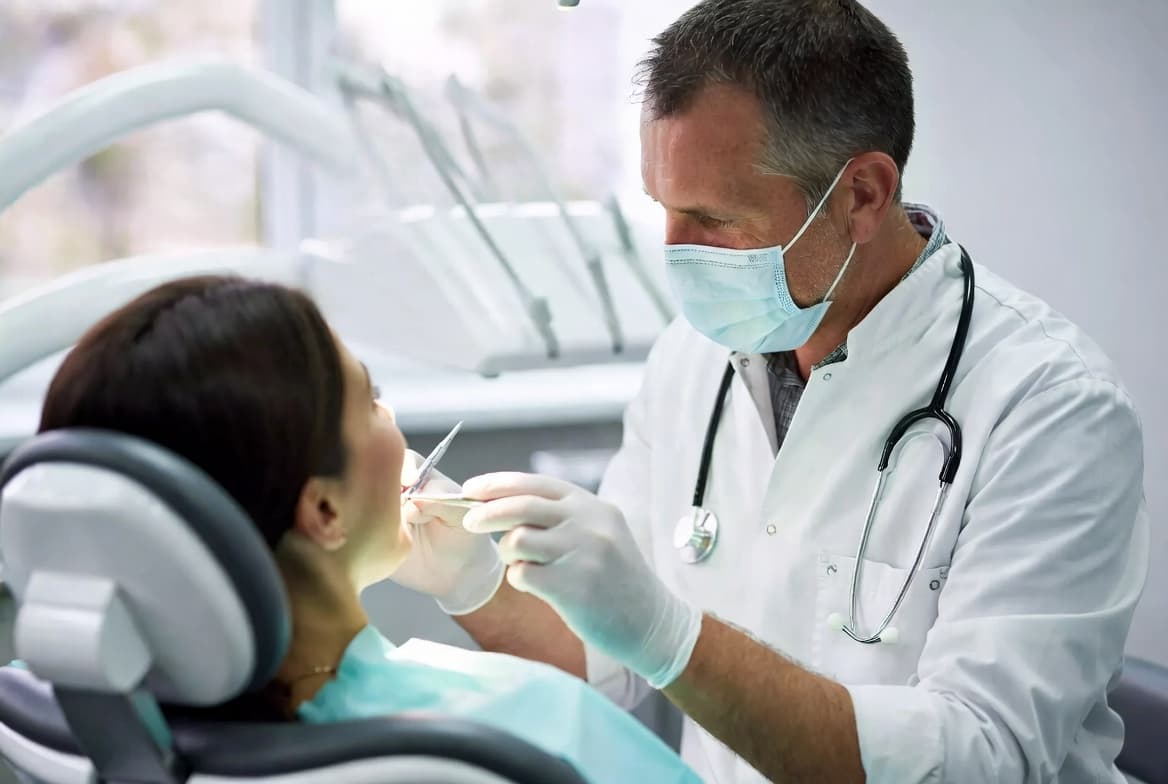 Cosmetic dental clinic team